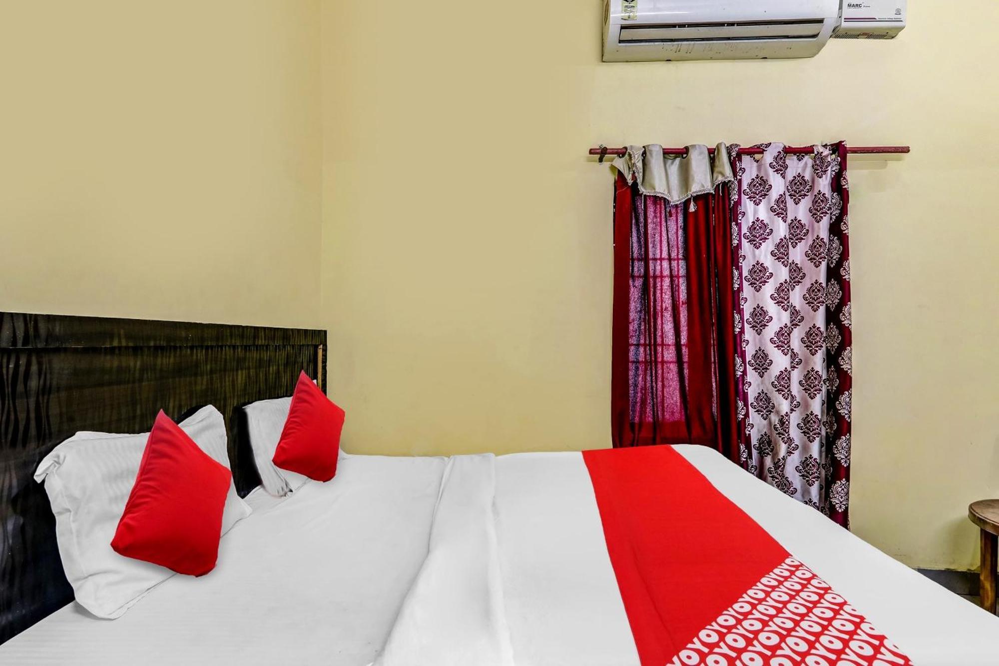 Flagship Hotel Suman Niwas Bijnaur エクステリア 写真